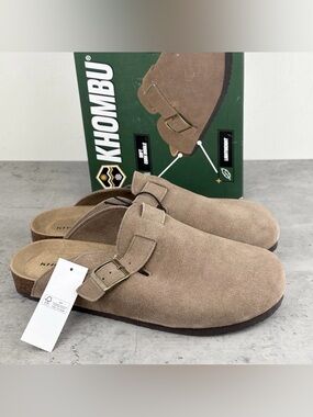 Khombu Damian Mules Men’s Taupe Suede Slip-On Round Toe Adjustable Buckle Sz 11